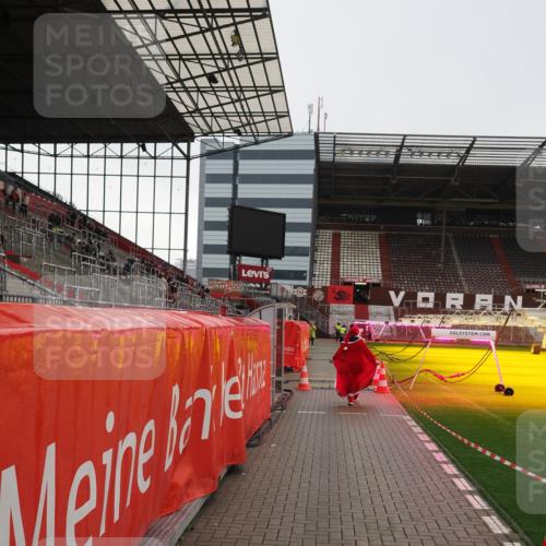 07.12.2025 - St. Pauli X-Mass-Run No. 15 Fabian Wolf http://msf.ph/oto/9425517 07.12.2025 12:16:40 Ziel  meine-sportfotos.de