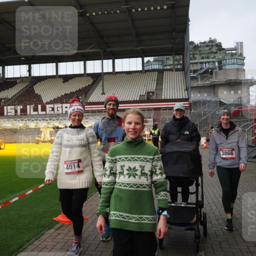 07.12.2025 - St. Pauli X-Mass-Run No. 15 Fabian Wolf http://msf.ph/oto/9425563 07.12.2025 12:17:50 Ziel 3866, 4015 meine-sportfotos.de