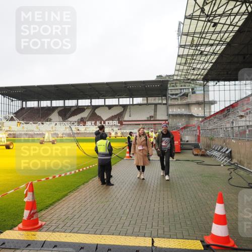 07.12.2025 - St. Pauli X-Mass-Run No. 15 Fabian Wolf http://msf.ph/oto/9425617 07.12.2025 12:25:08 Ziel  meine-sportfotos.de