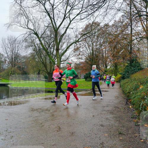 07.12.2025 - St. Pauli X-Mass-Run No. 15 Michael Burmester http://msf.ph/oto/9425713 07.12.2025 09:40:03 Laufen 934, 939 meine-sportfotos.de