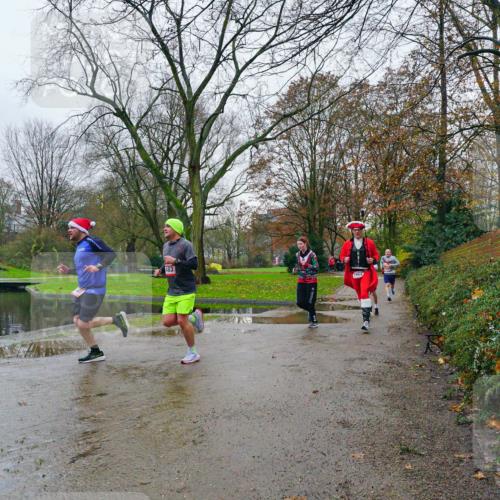 07.12.2025 - St. Pauli X-Mass-Run No. 15 Michael Burmester http://msf.ph/oto/9425724 07.12.2025 09:40:13 Laufen 964 meine-sportfotos.de