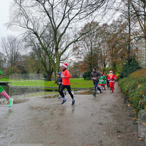 07.12.2025 - St. Pauli X-Mass-Run No. 15 Michael Burmester http://msf.ph/oto/9425731 07.12.2025 09:40:26 Laufen 744, 4032 meine-sportfotos.de