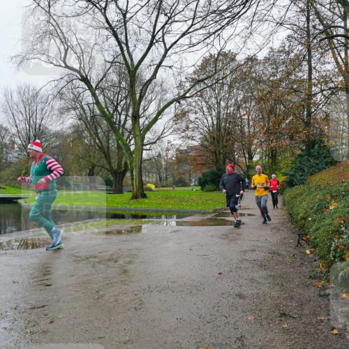 07.12.2025 - St. Pauli X-Mass-Run No. 15 Michael Burmester http://msf.ph/oto/9425743 07.12.2025 09:40:43 Laufen  meine-sportfotos.de