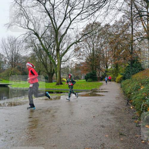07.12.2025 - St. Pauli X-Mass-Run No. 15 Michael Burmester http://msf.ph/oto/9425747 07.12.2025 09:40:47 Laufen  meine-sportfotos.de