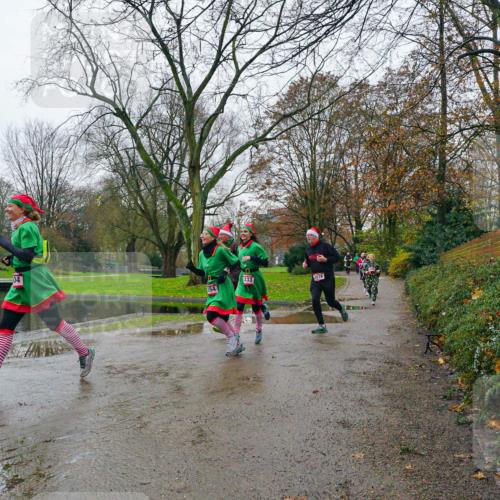 07.12.2025 - St. Pauli X-Mass-Run No. 15 Michael Burmester http://msf.ph/oto/9425764 07.12.2025 09:41:23 Laufen 04, 354, 333, 3878 meine-sportfotos.de
