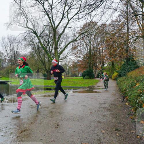 07.12.2025 - St. Pauli X-Mass-Run No. 15 Michael Burmester http://msf.ph/oto/9425766 07.12.2025 09:41:24 Laufen 33, 3878 meine-sportfotos.de