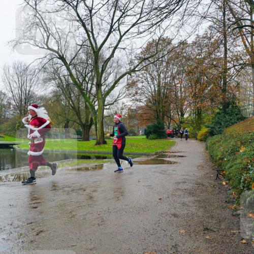 07.12.2025 - St. Pauli X-Mass-Run No. 15 Michael Burmester http://msf.ph/oto/9425777 07.12.2025 09:41:43 Laufen 2908 meine-sportfotos.de