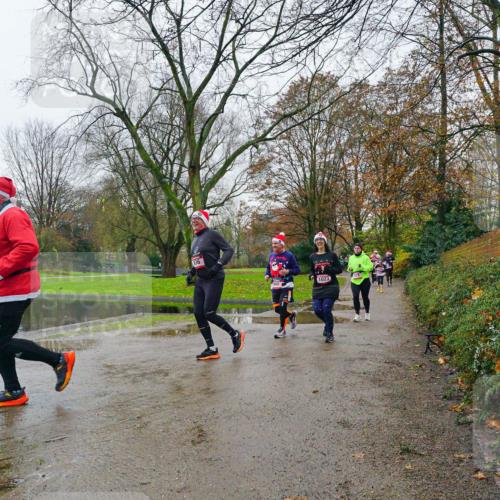 07.12.2025 - St. Pauli X-Mass-Run No. 15 Michael Burmester http://msf.ph/oto/9425788 07.12.2025 09:42:07 Laufen 1023 meine-sportfotos.de