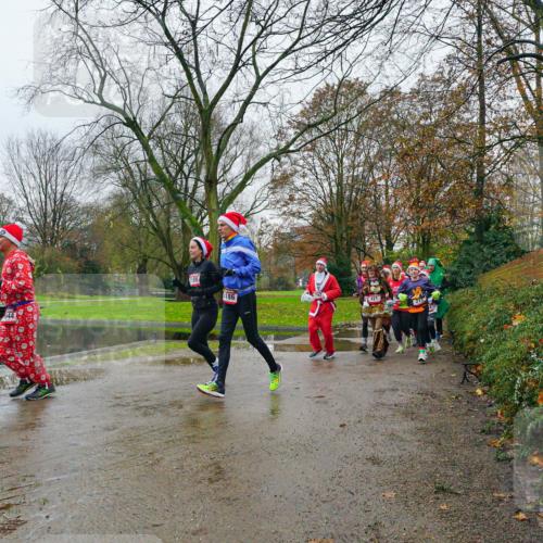 07.12.2025 - St. Pauli X-Mass-Run No. 15 Michael Burmester http://msf.ph/oto/9425823 07.12.2025 09:42:59 Laufen 189, 186 meine-sportfotos.de