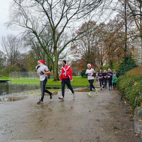 07.12.2025 - St. Pauli X-Mass-Run No. 15 Michael Burmester http://msf.ph/oto/9425832 07.12.2025 09:43:10 Laufen 667, 46234624 meine-sportfotos.de
