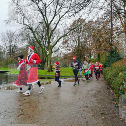 07.12.2025 - St. Pauli X-Mass-Run No. 15 Michael Burmester http://msf.ph/oto/9425839 07.12.2025 09:43:17 Laufen 950, 1481 meine-sportfotos.de