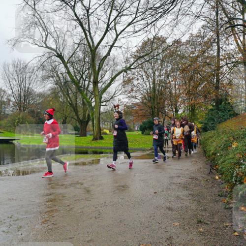 07.12.2025 - St. Pauli X-Mass-Run No. 15 Michael Burmester http://msf.ph/oto/9425862 07.12.2025 09:43:39 Laufen 70 meine-sportfotos.de