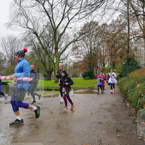 07.12.2025 - St. Pauli X-Mass-Run No. 15 Michael Burmester http://msf.ph/oto/9425874 07.12.2025 09:43:48 Laufen 63 meine-sportfotos.de