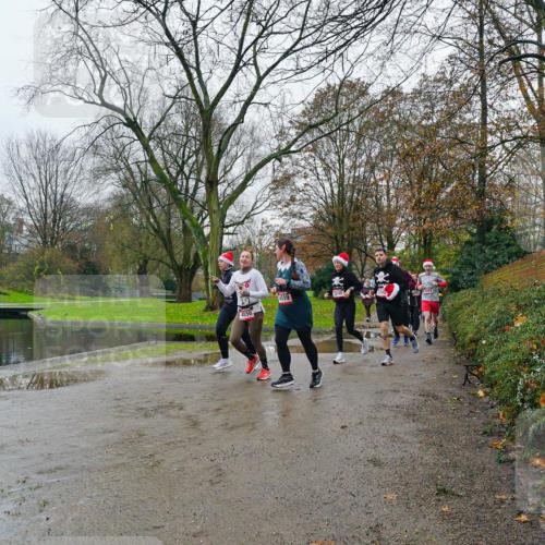07.12.2025 - St. Pauli X-Mass-Run No. 15 Michael Burmester http://msf.ph/oto/9425882 07.12.2025 09:43:56 Laufen 4556, 4559, 3246 meine-sportfotos.de
