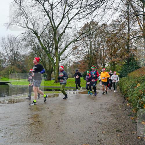 07.12.2025 - St. Pauli X-Mass-Run No. 15 Michael Burmester http://msf.ph/oto/9425890 07.12.2025 09:44:04 Laufen 2248 meine-sportfotos.de