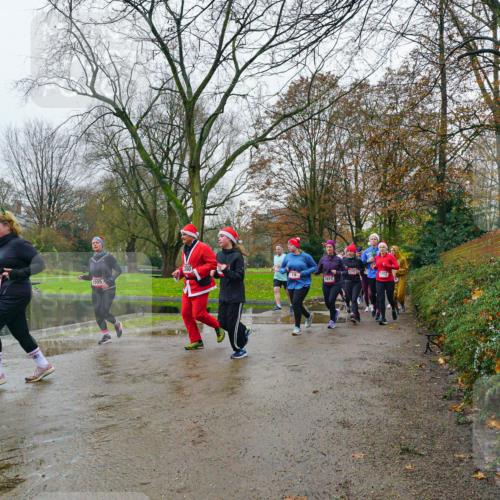 07.12.2025 - St. Pauli X-Mass-Run No. 15 Michael Burmester http://msf.ph/oto/9425895 07.12.2025 09:44:08 Laufen 70, 3911, 1701, 1712 meine-sportfotos.de