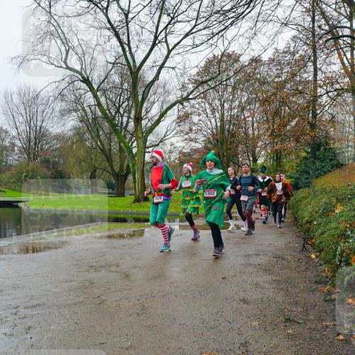 07.12.2025 - St. Pauli X-Mass-Run No. 15 Michael Burmester http://msf.ph/oto/9425904 07.12.2025 09:44:15 Laufen 1028, 1027, 1302, 4251 meine-sportfotos.de