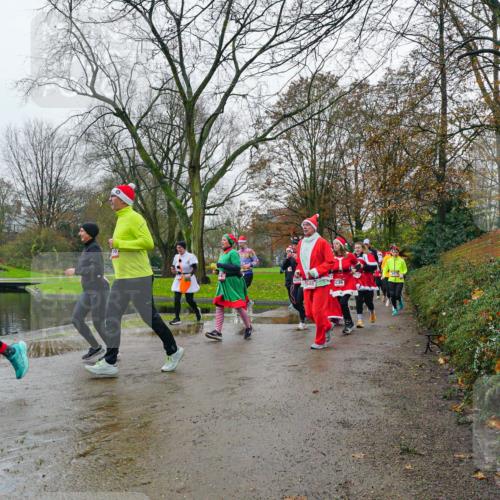 07.12.2025 - St. Pauli X-Mass-Run No. 15 Michael Burmester http://msf.ph/oto/9425912 07.12.2025 09:44:21 Laufen 945 meine-sportfotos.de