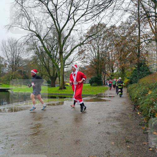07.12.2025 - St. Pauli X-Mass-Run No. 15 Michael Burmester http://msf.ph/oto/9425934 07.12.2025 09:44:42 Laufen 2454 meine-sportfotos.de