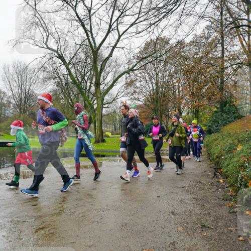 07.12.2025 - St. Pauli X-Mass-Run No. 15 Michael Burmester http://msf.ph/oto/9425997 07.12.2025 09:46:10 Laufen 232, 2502 meine-sportfotos.de