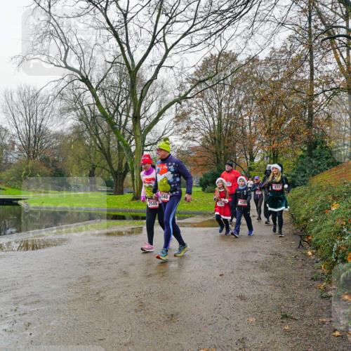 07.12.2025 - St. Pauli X-Mass-Run No. 15 Michael Burmester http://msf.ph/oto/9426001 07.12.2025 09:46:14 Laufen 2545, 2546, 436, 438, 431 meine-sportfotos.de