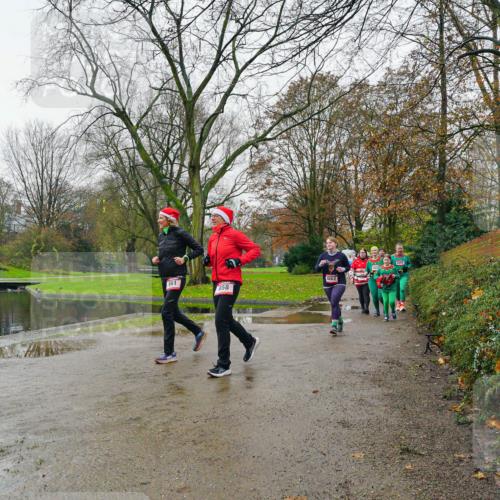 07.12.2025 - St. Pauli X-Mass-Run No. 15 Michael Burmester http://msf.ph/oto/9426022 07.12.2025 09:47:07 Laufen 661, 658, 4662 meine-sportfotos.de