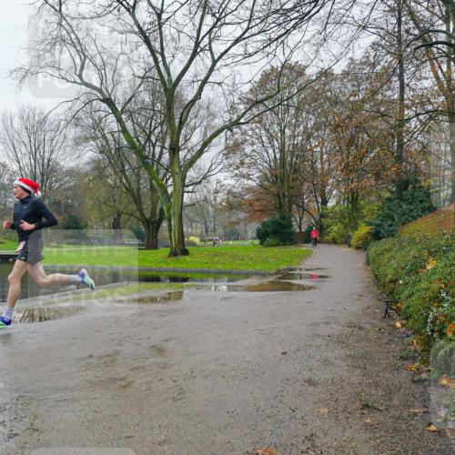 07.12.2025 - St. Pauli X-Mass-Run No. 15 Michael Burmester http://msf.ph/oto/9426086 07.12.2025 09:56:05 Laufen  meine-sportfotos.de
