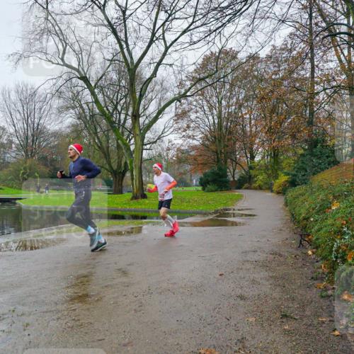 07.12.2025 - St. Pauli X-Mass-Run No. 15 Michael Burmester http://msf.ph/oto/9426096 07.12.2025 09:57:41 Laufen  meine-sportfotos.de