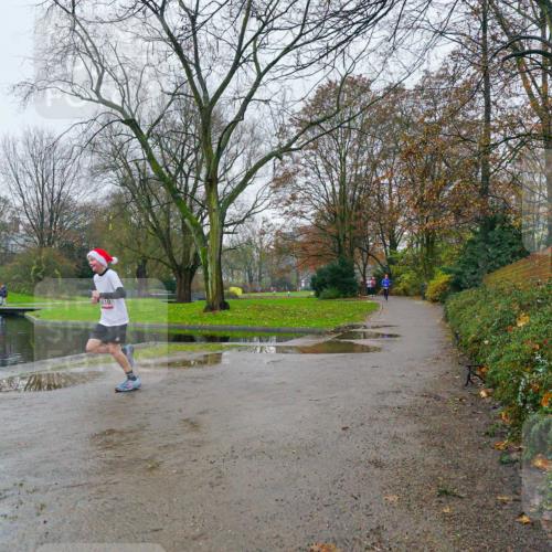 07.12.2025 - St. Pauli X-Mass-Run No. 15 Michael Burmester http://msf.ph/oto/9426099 07.12.2025 09:57:57 Laufen 510 meine-sportfotos.de