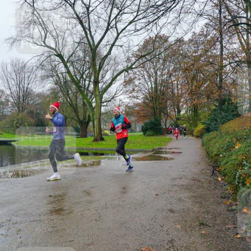 07.12.2025 - St. Pauli X-Mass-Run No. 15 Michael Burmester http://msf.ph/oto/9426105 07.12.2025 09:58:16 Laufen 2687 meine-sportfotos.de