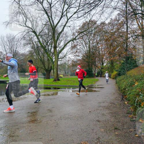 07.12.2025 - St. Pauli X-Mass-Run No. 15 Michael Burmester http://msf.ph/oto/9426109 07.12.2025 09:58:27 Laufen  meine-sportfotos.de