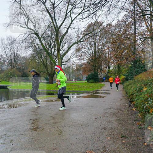 07.12.2025 - St. Pauli X-Mass-Run No. 15 Michael Burmester http://msf.ph/oto/9426112 07.12.2025 09:58:40 Laufen  meine-sportfotos.de