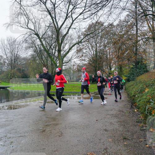 07.12.2025 - St. Pauli X-Mass-Run No. 15 Michael Burmester http://msf.ph/oto/9426157 07.12.2025 10:00:30 Laufen 4170, 3520, 1473 meine-sportfotos.de