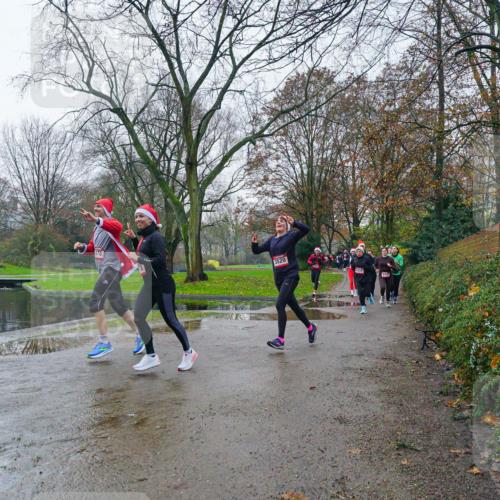07.12.2025 - St. Pauli X-Mass-Run No. 15 Michael Burmester http://msf.ph/oto/9426159 07.12.2025 10:00:31 Laufen 3520 meine-sportfotos.de