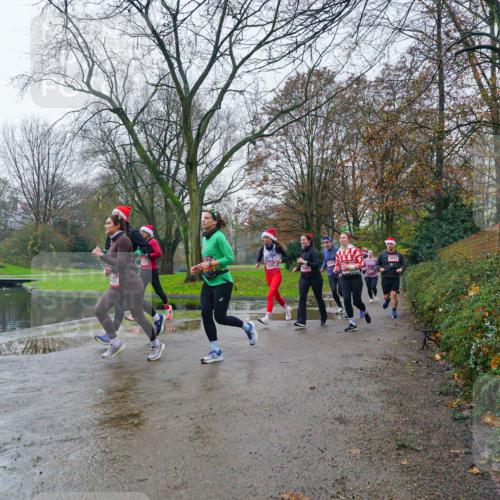 07.12.2025 - St. Pauli X-Mass-Run No. 15 Michael Burmester http://msf.ph/oto/9426161 07.12.2025 10:00:34 Laufen 37 meine-sportfotos.de