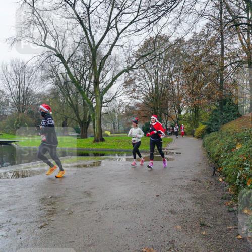 07.12.2025 - St. Pauli X-Mass-Run No. 15 Michael Burmester http://msf.ph/oto/9426173 07.12.2025 10:00:48 Laufen 407 meine-sportfotos.de