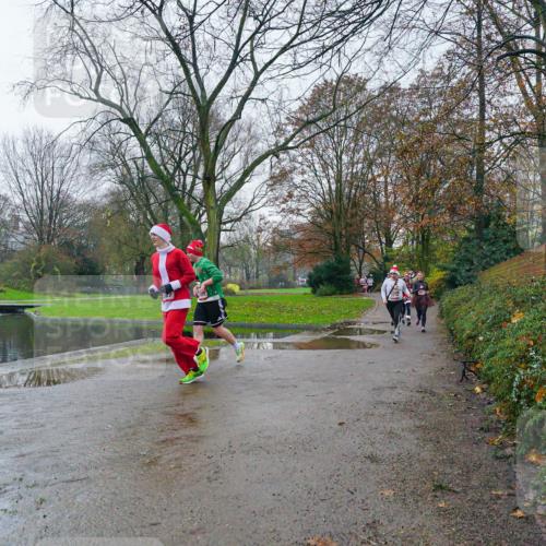 07.12.2025 - St. Pauli X-Mass-Run No. 15 Michael Burmester http://msf.ph/oto/9426178 07.12.2025 10:01:00 Laufen  meine-sportfotos.de