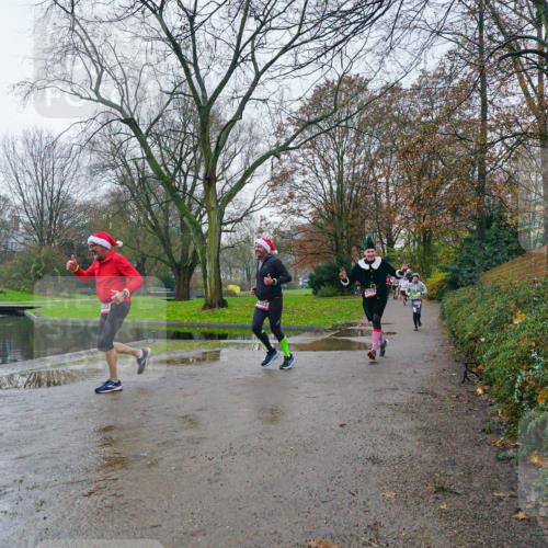 07.12.2025 - St. Pauli X-Mass-Run No. 15 Michael Burmester http://msf.ph/oto/9426184 07.12.2025 10:01:07 Laufen  meine-sportfotos.de