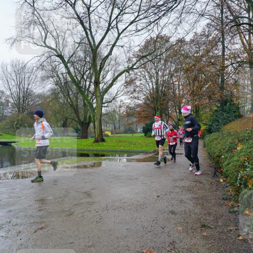 07.12.2025 - St. Pauli X-Mass-Run No. 15 Michael Burmester http://msf.ph/oto/9426187 07.12.2025 10:01:16 Laufen 4074 meine-sportfotos.de