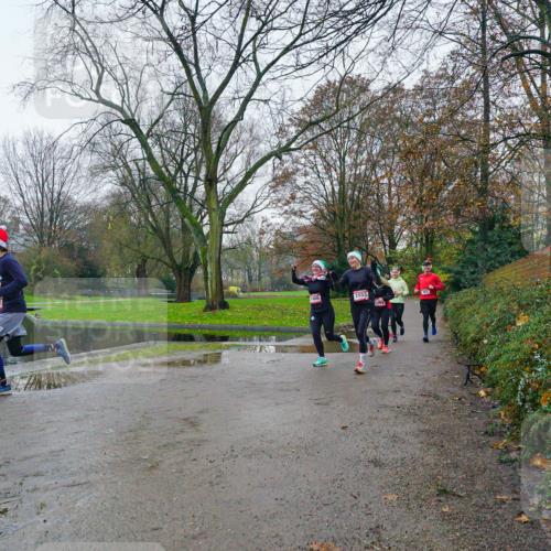 07.12.2025 - St. Pauli X-Mass-Run No. 15 Michael Burmester http://msf.ph/oto/9426201 07.12.2025 10:01:35 Laufen 1553 meine-sportfotos.de
