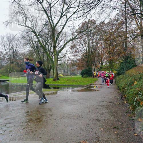 07.12.2025 - St. Pauli X-Mass-Run No. 15 Michael Burmester http://msf.ph/oto/9426239 07.12.2025 10:02:57 Laufen 76, 80 meine-sportfotos.de