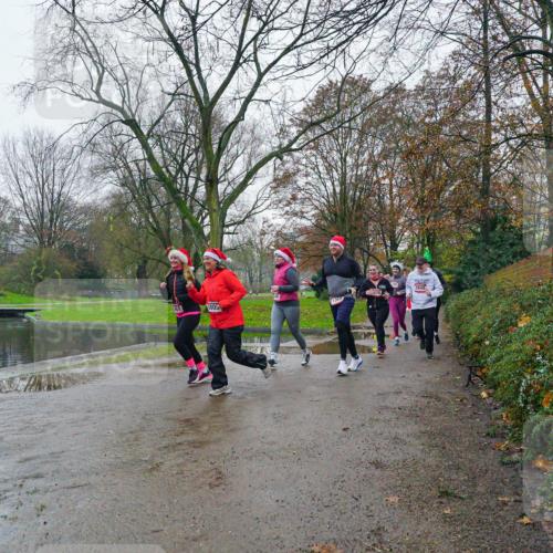 07.12.2025 - St. Pauli X-Mass-Run No. 15 Michael Burmester http://msf.ph/oto/9426241 07.12.2025 10:03:03 Laufen 380 meine-sportfotos.de