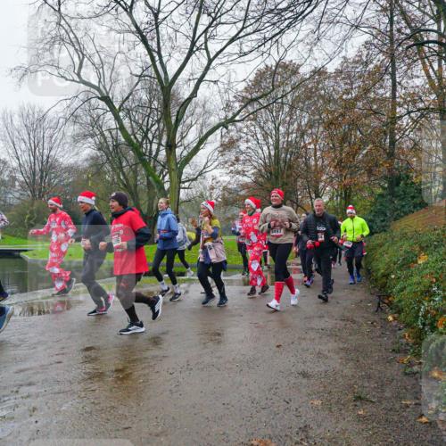 07.12.2025 - St. Pauli X-Mass-Run No. 15 Michael Burmester http://msf.ph/oto/9426257 07.12.2025 10:03:17 Laufen 1286, 3497 meine-sportfotos.de