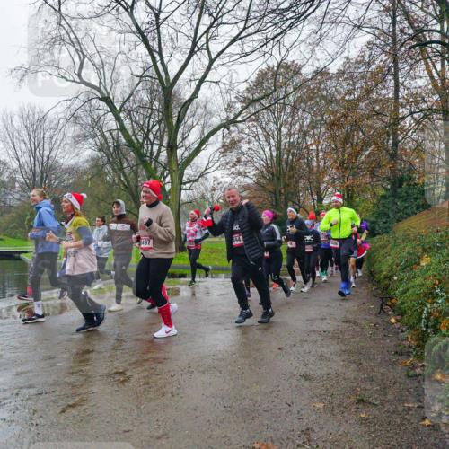 07.12.2025 - St. Pauli X-Mass-Run No. 15 Michael Burmester http://msf.ph/oto/9426259 07.12.2025 10:03:18 Laufen 3497 meine-sportfotos.de
