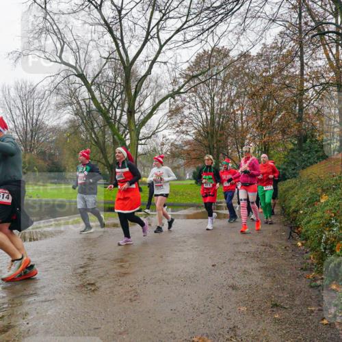 07.12.2025 - St. Pauli X-Mass-Run No. 15 Michael Burmester http://msf.ph/oto/9426276 07.12.2025 10:03:32 Laufen 4514, 3080, 3986, 211, 4513 meine-sportfotos.de