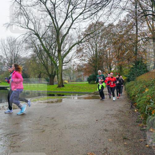 07.12.2025 - St. Pauli X-Mass-Run No. 15 Michael Burmester http://msf.ph/oto/9426305 07.12.2025 10:03:55 Laufen  meine-sportfotos.de