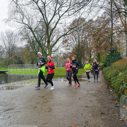 07.12.2025 - St. Pauli X-Mass-Run No. 15 Michael Burmester http://msf.ph/oto/9426306 07.12.2025 10:03:56 Laufen 4043, 422 meine-sportfotos.de