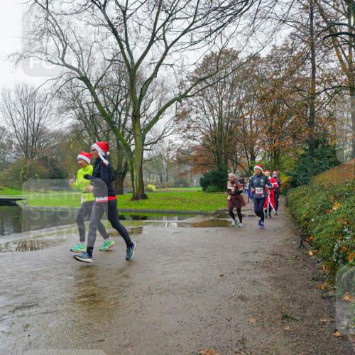 07.12.2025 - St. Pauli X-Mass-Run No. 15 Michael Burmester http://msf.ph/oto/9426310 07.12.2025 10:03:59 Laufen  meine-sportfotos.de
