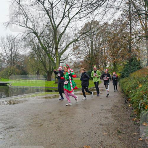 07.12.2025 - St. Pauli X-Mass-Run No. 15 Michael Burmester http://msf.ph/oto/9426355 07.12.2025 10:04:42 Laufen 3299 meine-sportfotos.de
