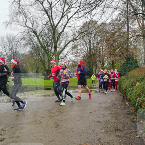 07.12.2025 - St. Pauli X-Mass-Run No. 15 Michael Burmester http://msf.ph/oto/9426394 07.12.2025 10:05:34 Laufen  meine-sportfotos.de